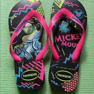 Brand new Havaianas Disney flip flops!